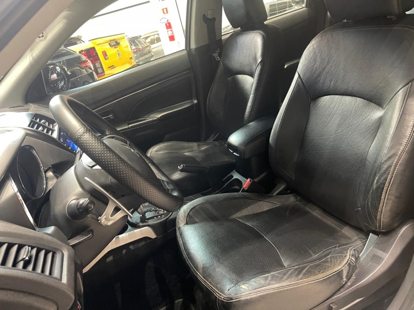 Mitsubishi-ASX-2.0 4X4 AWD 16V GASOLINA 4P AUTOMÁTICO