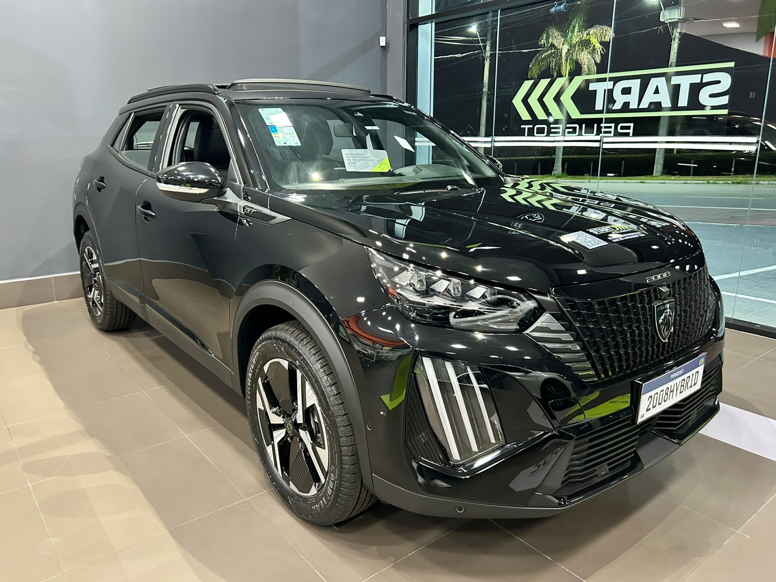Peugeot-2008-2008 GT 1.0 Turbo Hibrido Aut.
