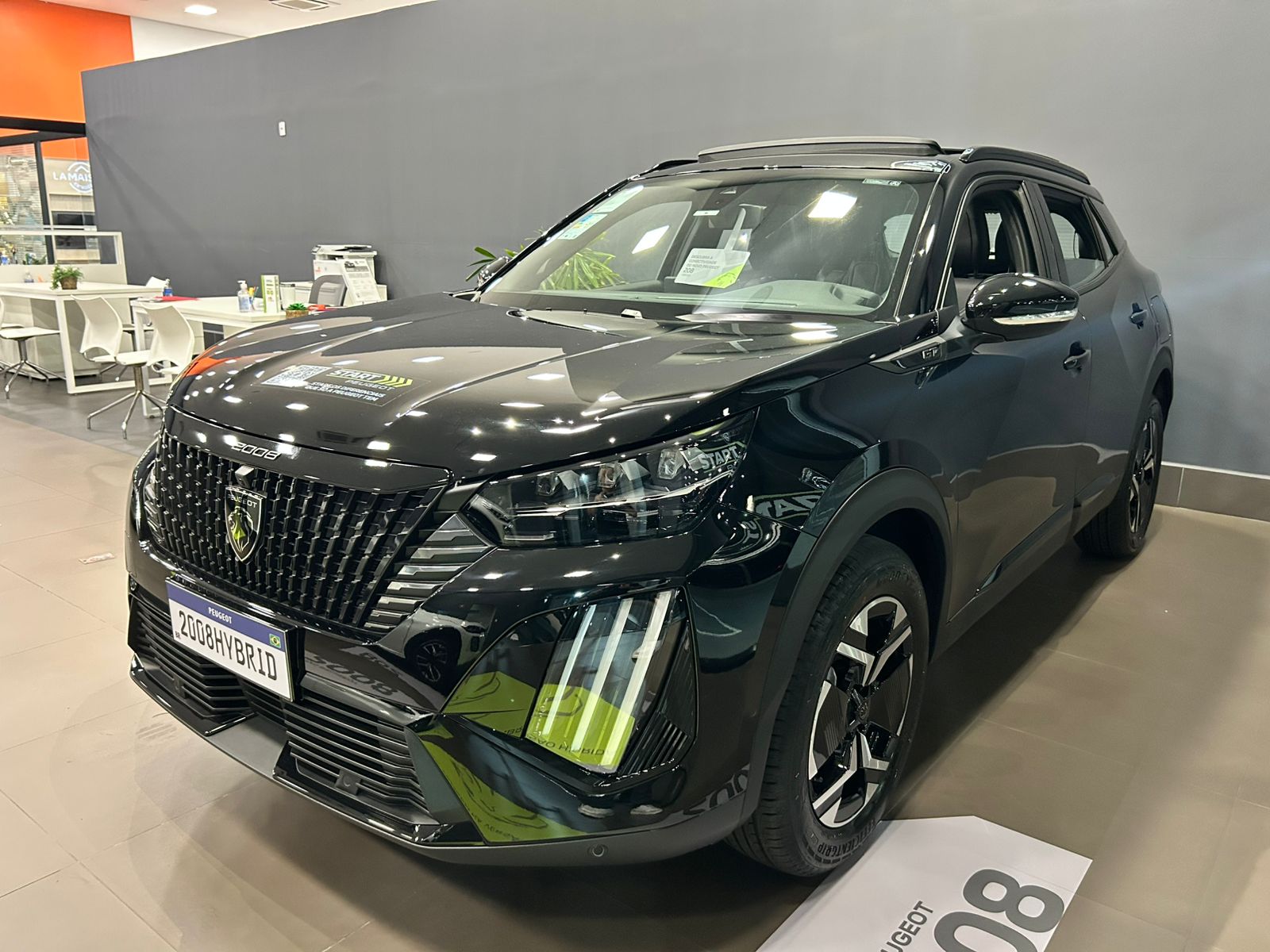 Peugeot-2008-2008 GT 1.0 Turbo Hibrido Aut.