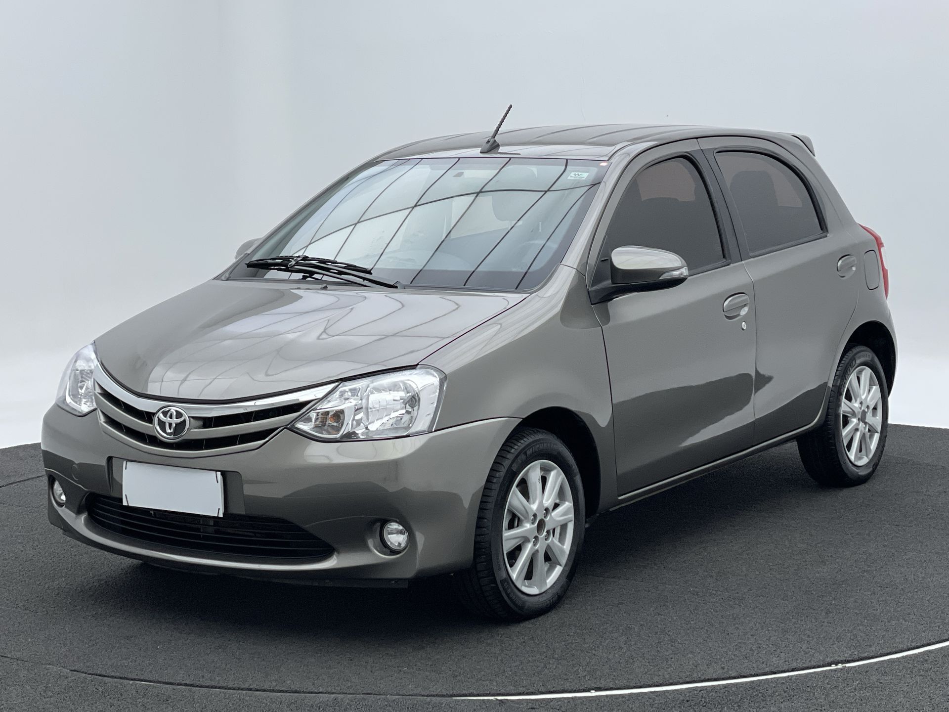 ETIOS XLS 1.5 Flex 5p Aut.