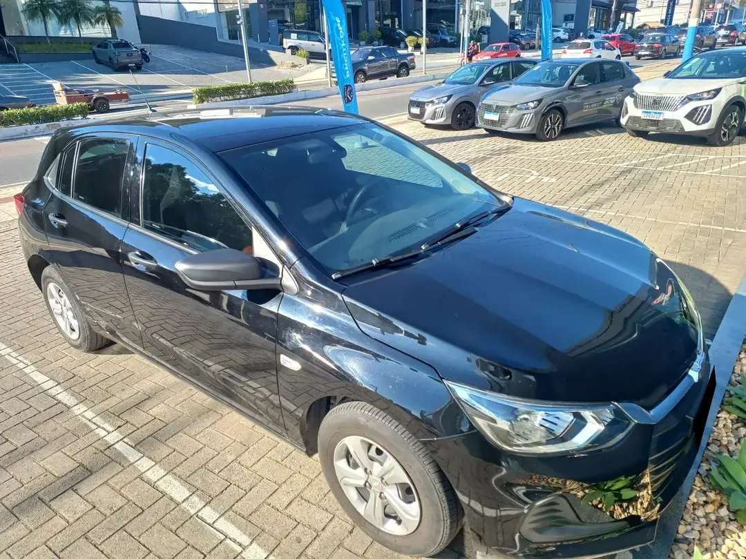 GM - Chevrolet-ONIX-ONIX HATCH 1.0 12V Flex 5p Mec.