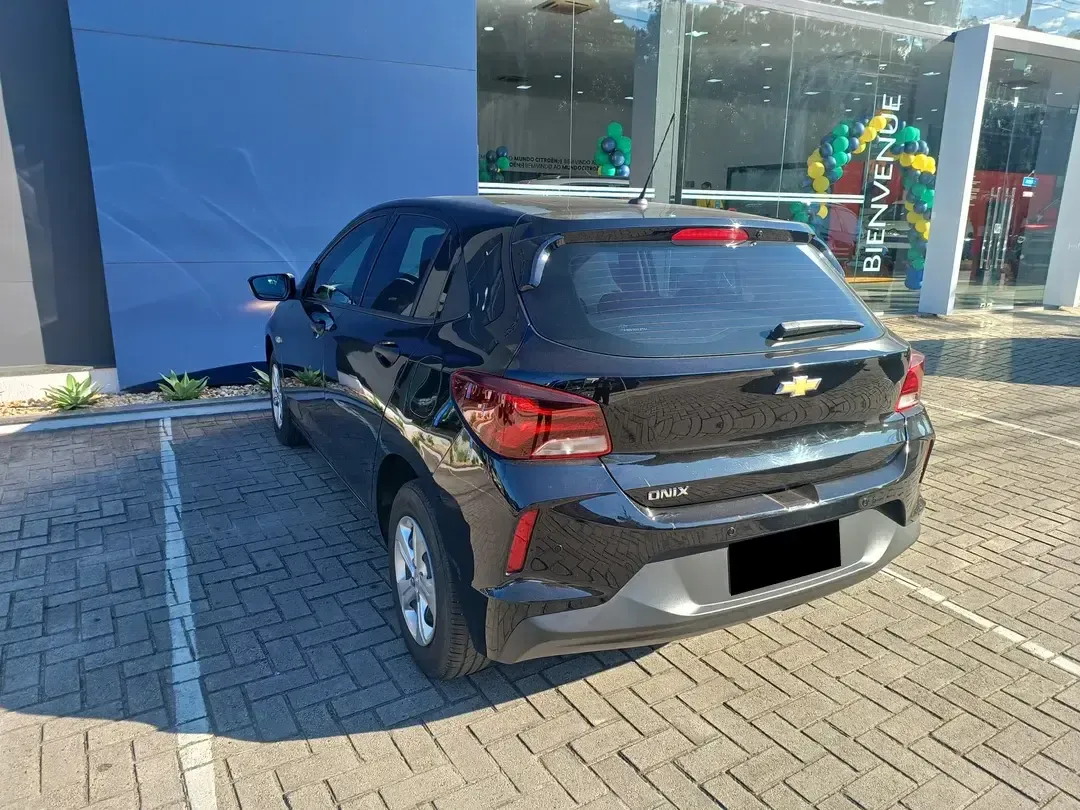 GM - Chevrolet-ONIX-ONIX HATCH 1.0 12V Flex 5p Mec.