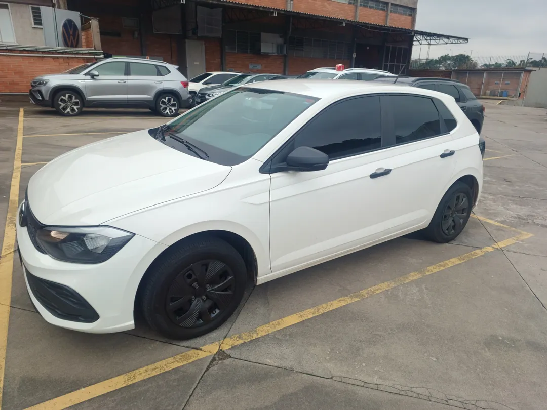 Volkswagen-Polo-Polo Track 1.0 Flex 12V 5p
