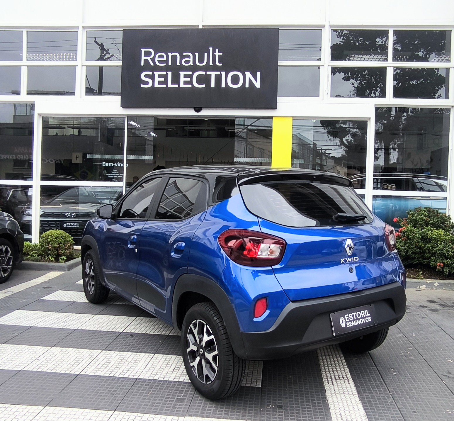 Renault-KWID-KWID Intense 1.0 Flex 12V 5p Mec.