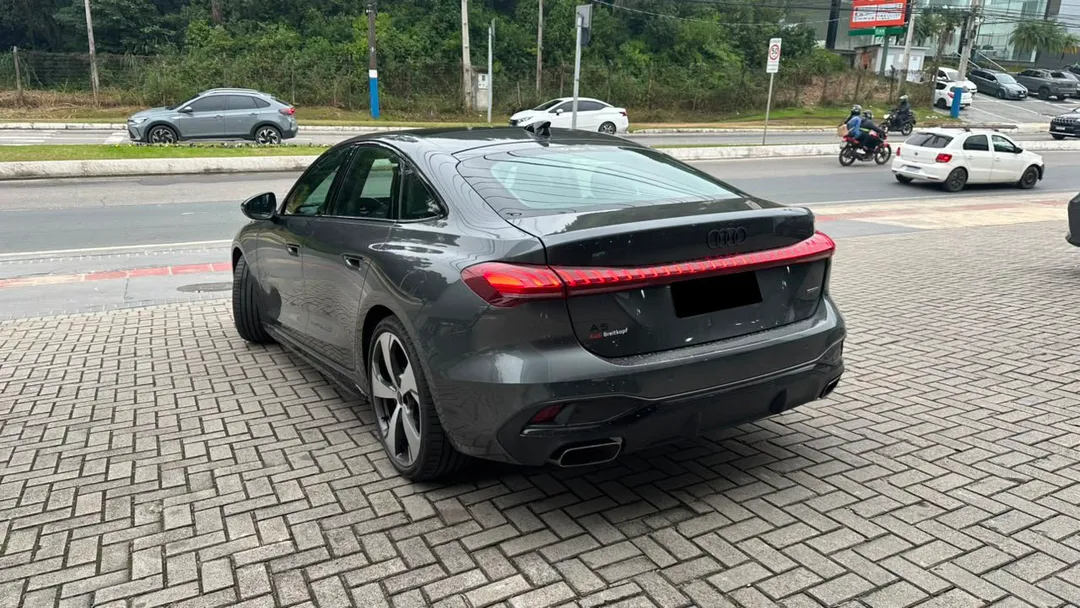 Audi-A5-A5 Sedan Performance S Edition 2.0 TFSI Quattro