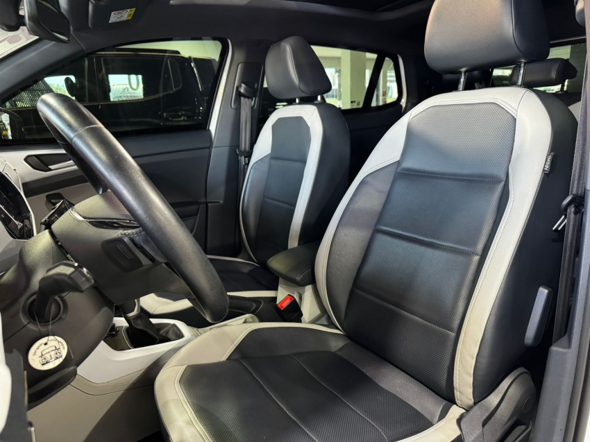 Volkswagen-T-CROSS-1.4 250 TSI TOTAL FLEX HIGHLINE AUTOMÁTICO