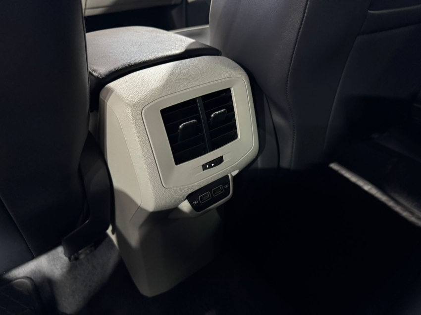 Volkswagen-T-CROSS-1.4 250 TSI TOTAL FLEX HIGHLINE AUTOMÁTICO