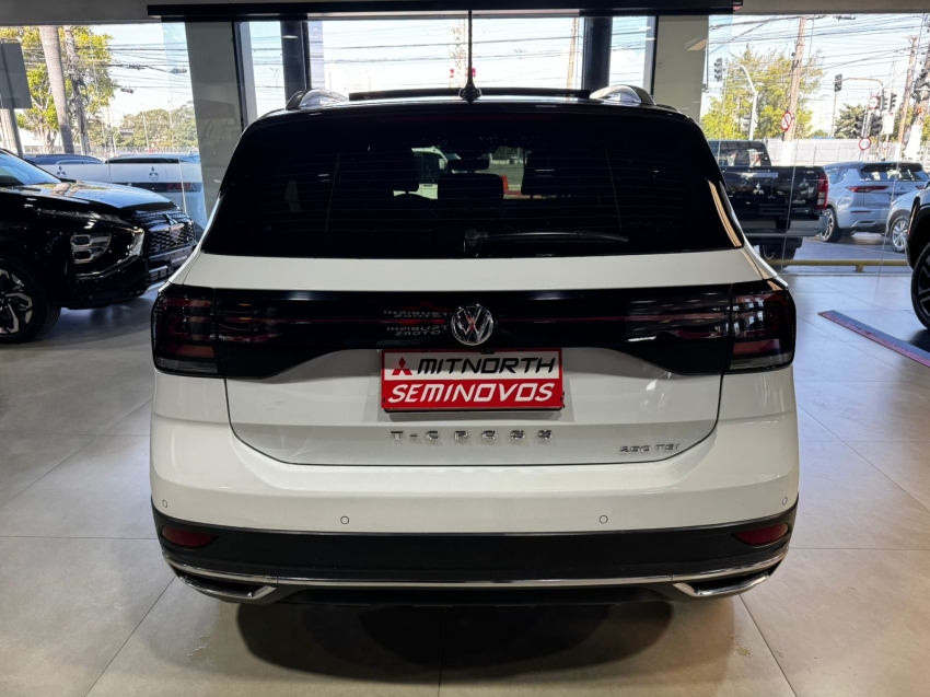 Volkswagen-T-CROSS-1.4 250 TSI TOTAL FLEX HIGHLINE AUTOMÁTICO
