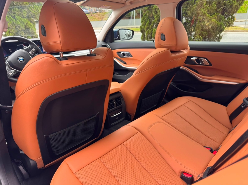 BMW-320i-2.0 16V TURBO FLEX SPORT GP AUTOMÁTICO