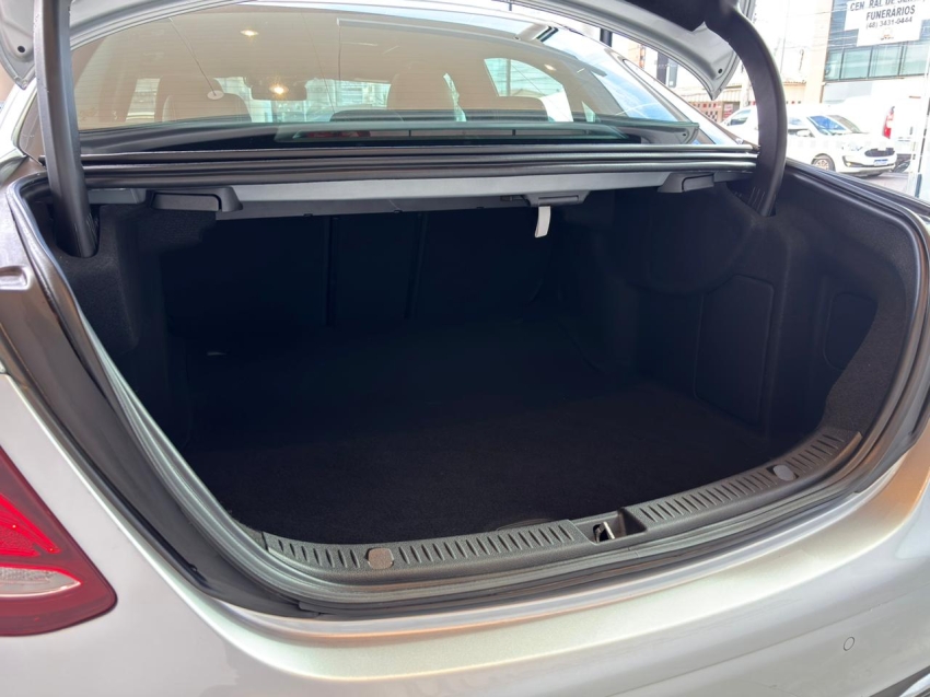 MERCEDES BENZ-E 250-2.0 CGI GASOLINA AVANTGARDE 9G-TRONIC