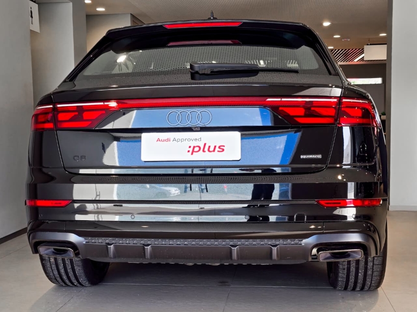 Audi-Q8-3.0 TFSI GASOLINA PERFORMANCE BLACK QUATTRO TIPTRONIC