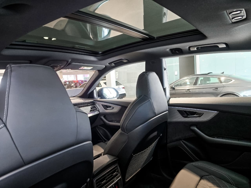 Audi-Q8-3.0 TFSI GASOLINA PERFORMANCE BLACK QUATTRO TIPTRONIC