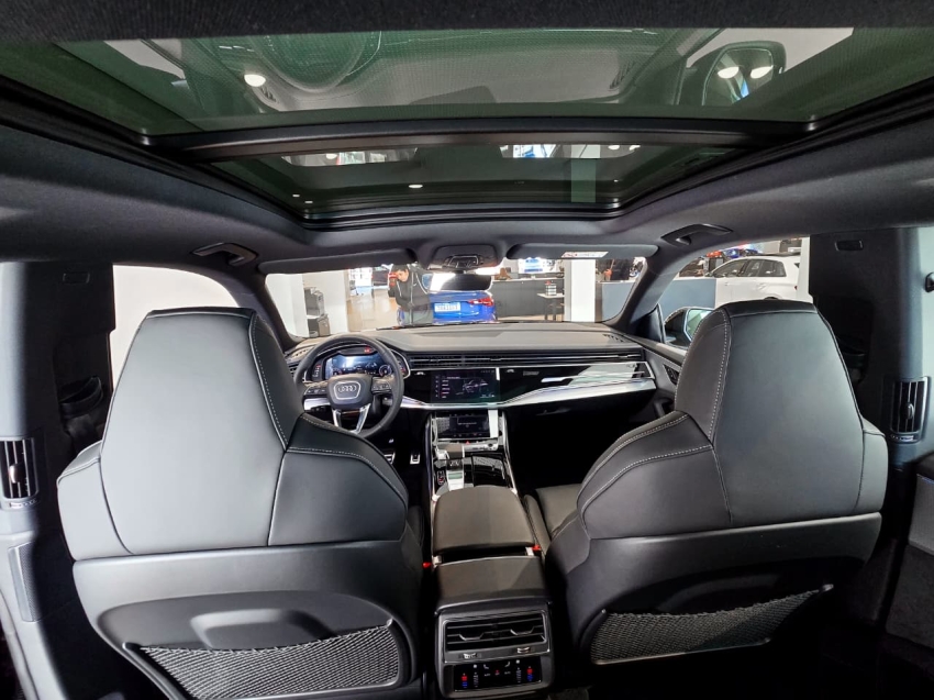 Audi-Q8-3.0 TFSI GASOLINA PERFORMANCE BLACK QUATTRO TIPTRONIC