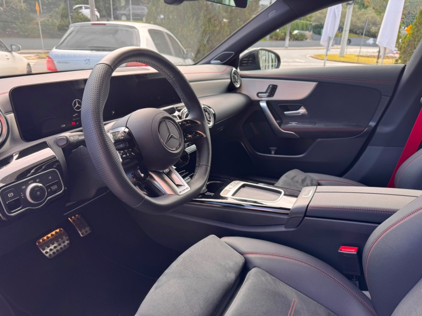 MERCEDES BENZ-CLA 35 AMG-2.0 MHEV 4MATIC 8G-DCT