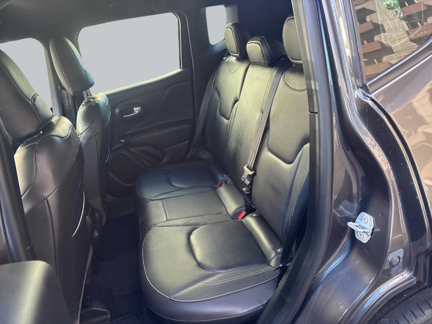 Jeep-RENEGADE-1.3 T270 TURBO FLEX S 4X4 AT9