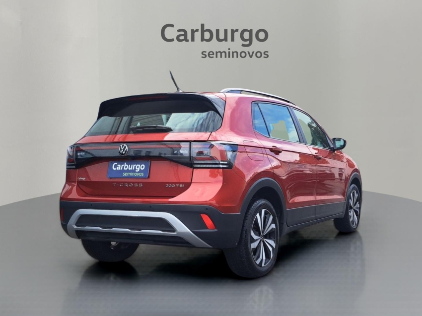 Volkswagen-T-CROSS-1.0 200 TSI TOTAL FLEX AUTOMÁTICO