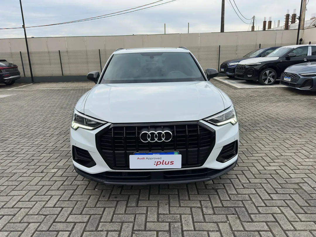 Q3 Perf. Black 2.0 TFSI Tiptr. Quattro