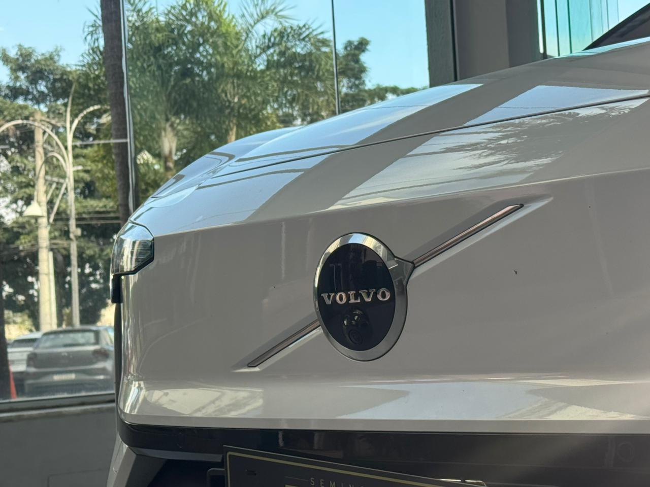 Volvo-EX30-EX30 E60 Ultra (Elétrico)