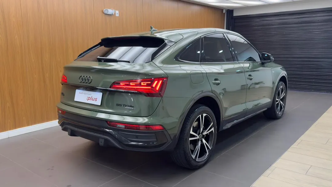 Audi-Q5-Q5 SB P Black. 2.0 TFSIe S.Tr. Qt (Hib.)