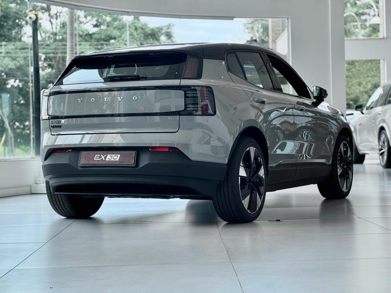 Volvo-EX30-EX30 E60 Ultra (Elétrico)