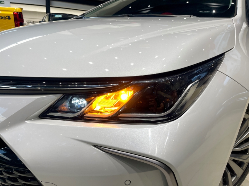 Toyota-COROLLA-2.0 VVT-IE FLEX XEI DIRECT SHIFT