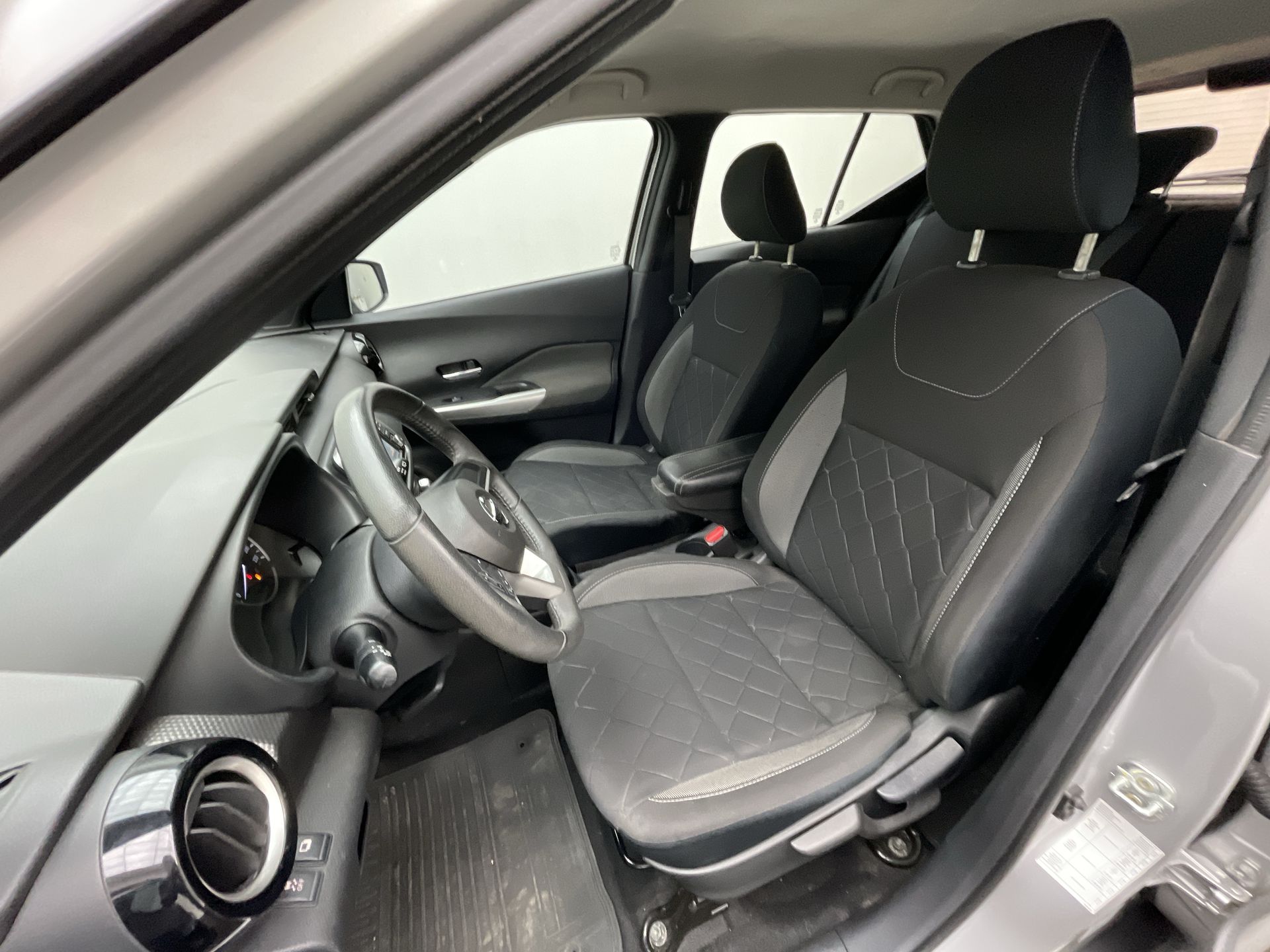KICKS SV 1.6 16V FlexStar 5p Aut.