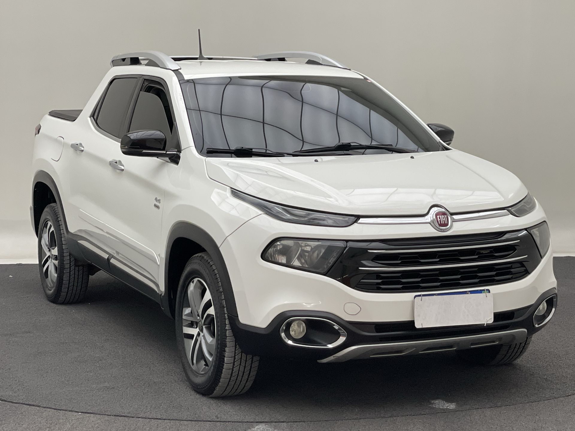 Fiat-TORO-Toro Volcano 2.0 16V 4x4 TB Diesel Aut.