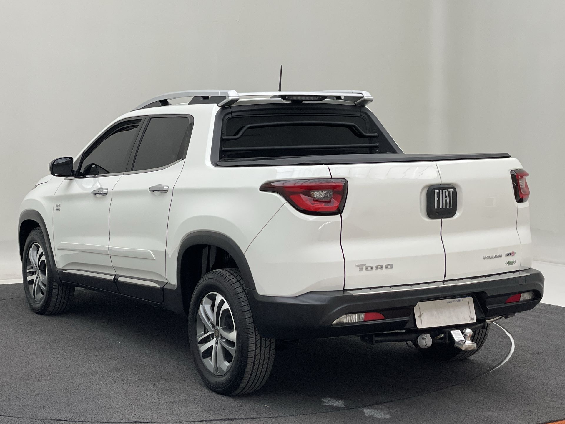 Fiat-TORO-Toro Volcano 2.0 16V 4x4 TB Diesel Aut.
