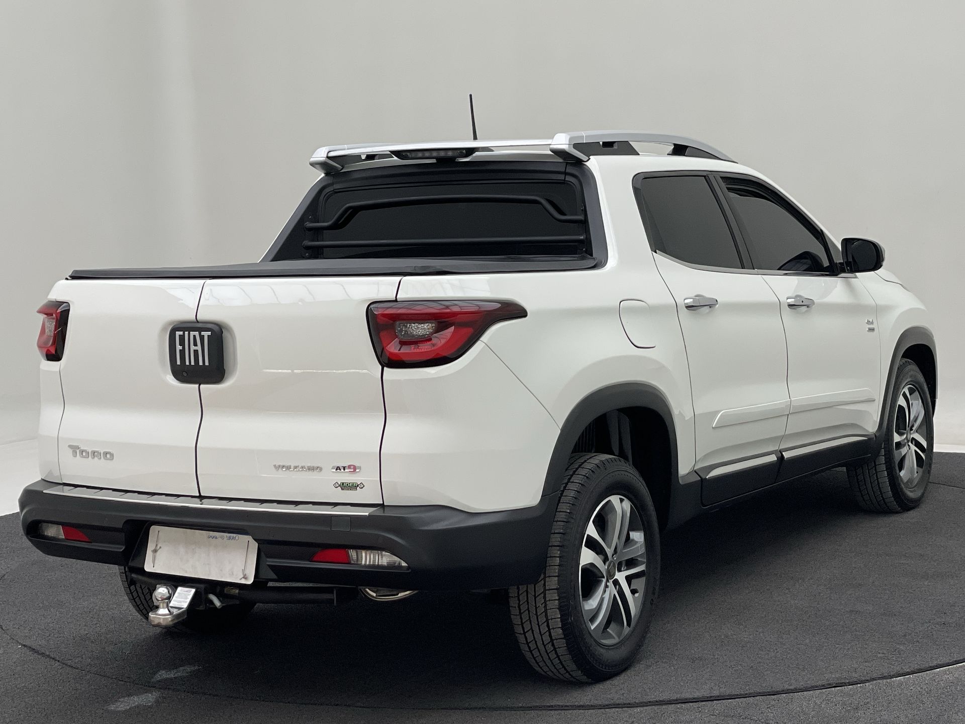 Fiat-TORO-Toro Volcano 2.0 16V 4x4 TB Diesel Aut.