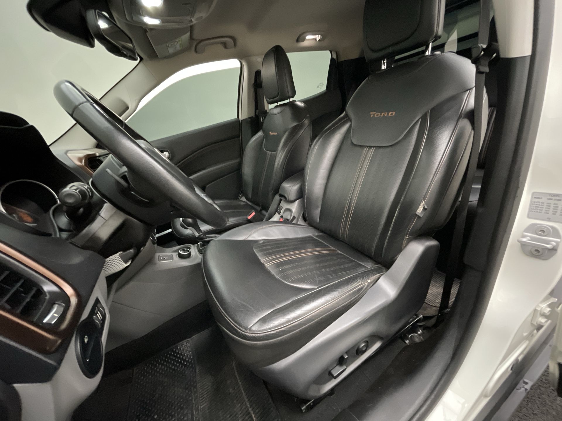 Fiat-TORO-Toro Volcano 2.0 16V 4x4 TB Diesel Aut.