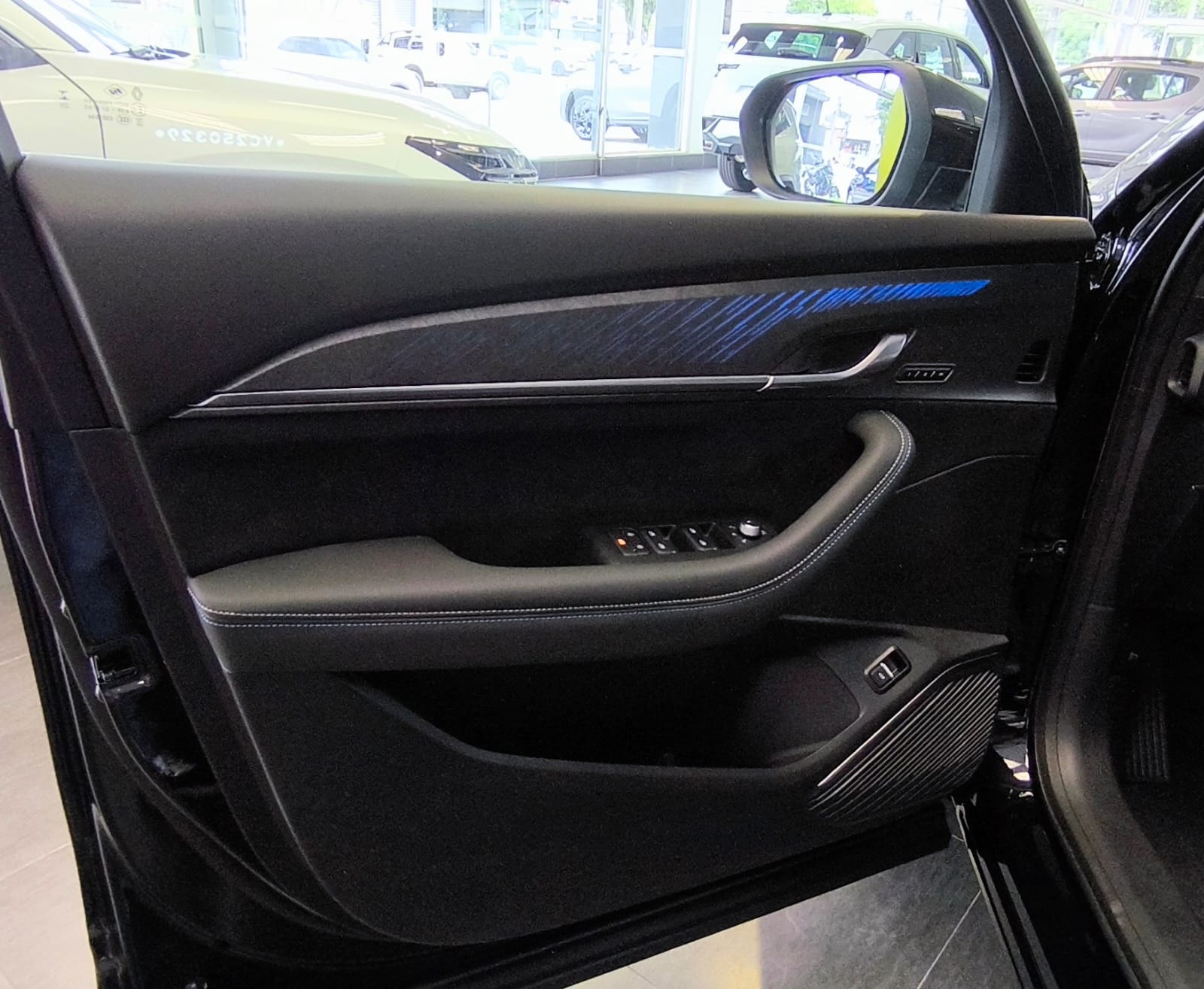 Renault-KOLEOS-KOLEOS Full Hybrid E-Tech