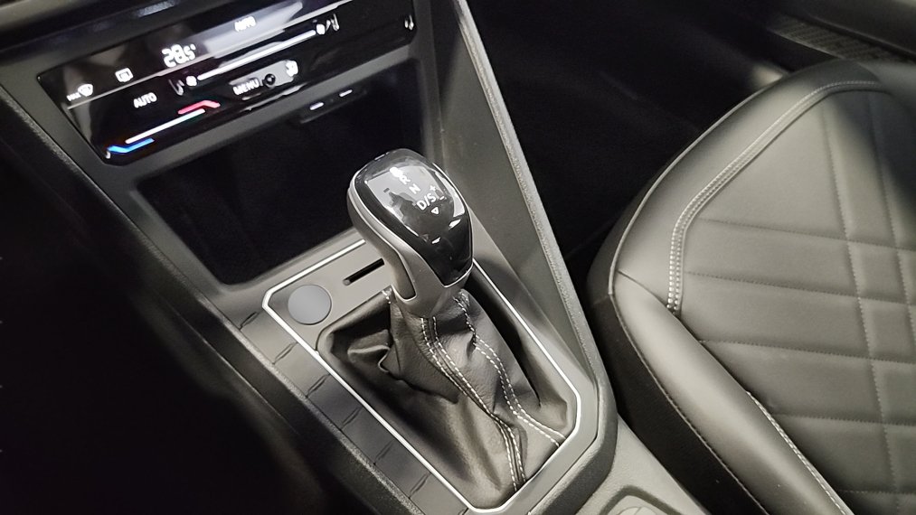 Volkswagen-VIRTUS-1.4 250 TSI EXCLUSIVE AUTOMÁTICO