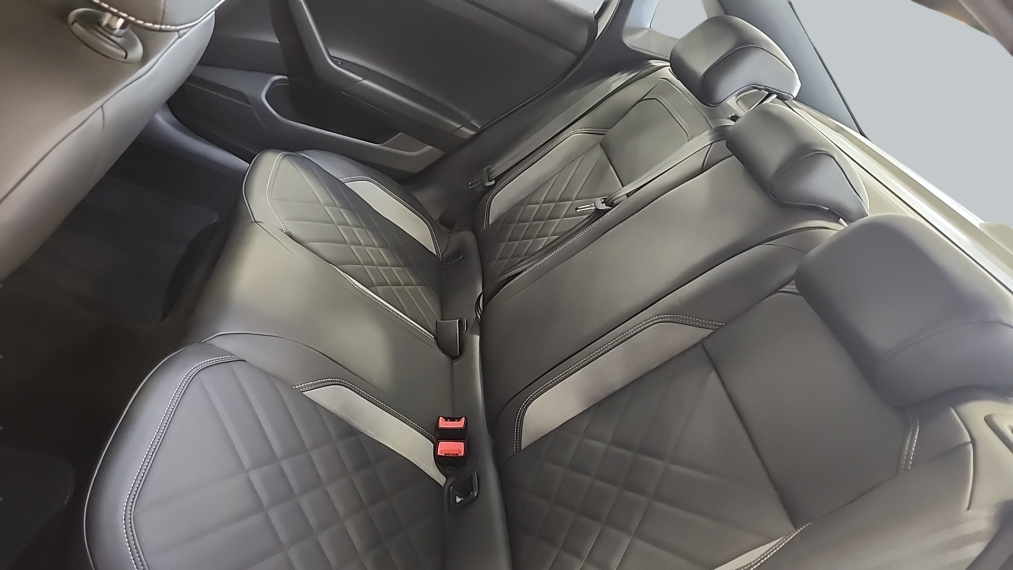 Volkswagen-VIRTUS-1.4 250 TSI EXCLUSIVE AUTOMÁTICO