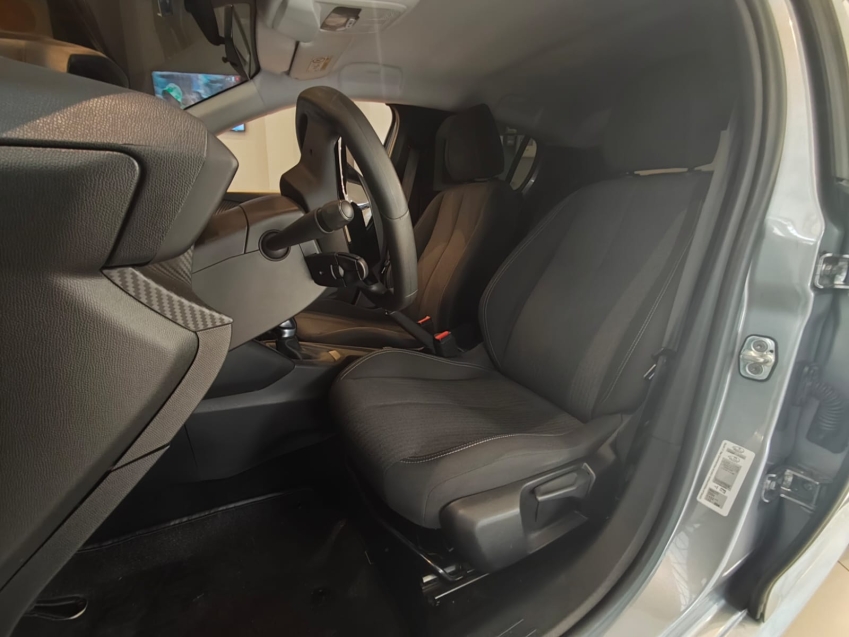 Peugeot-208-1.6 16V FLEX ACTIVE AT6