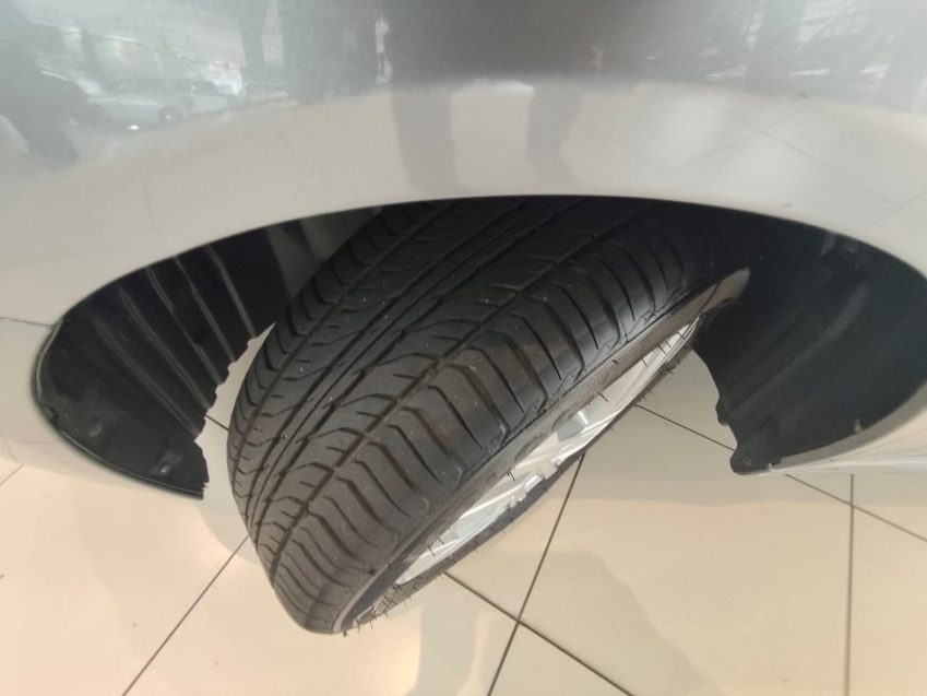 Peugeot-208-1.6 16V FLEX ACTIVE AT6