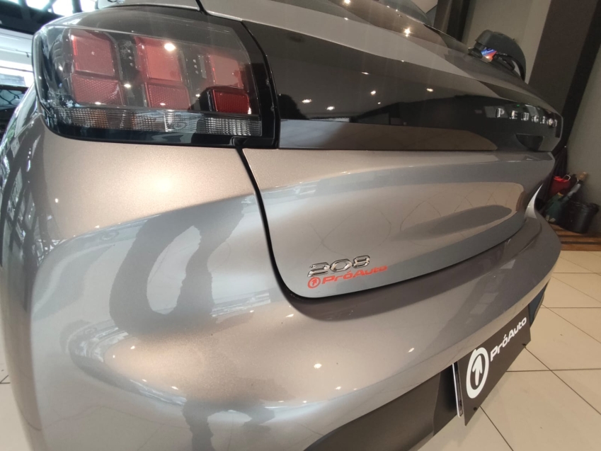 Peugeot-208-1.6 16V FLEX ACTIVE AT6