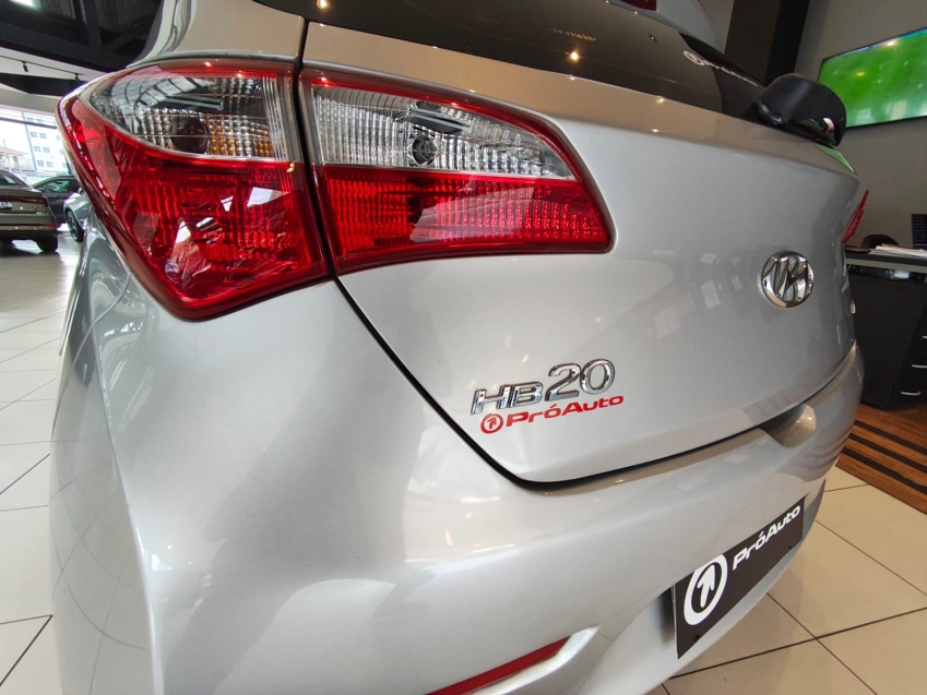 Hyundai-HB20-1.0 COMFORT 12V FLEX 4P MANUAL