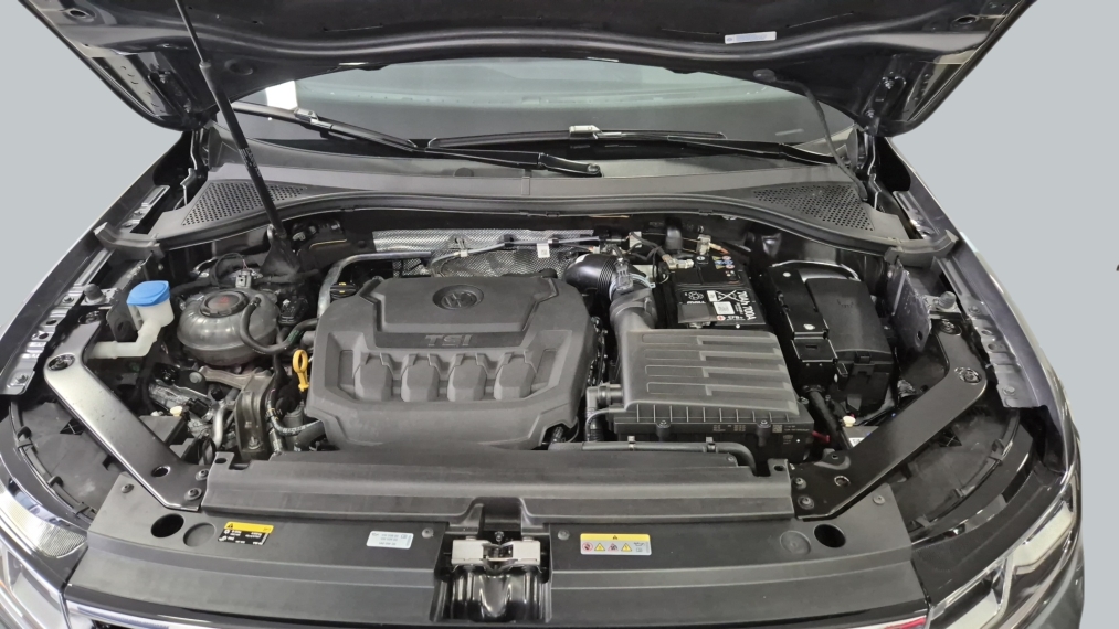 Volkswagen-TIGUAN-2.0 300 TSI GASOLINA ALLSPACE R-LINE AUTOMÁTICO