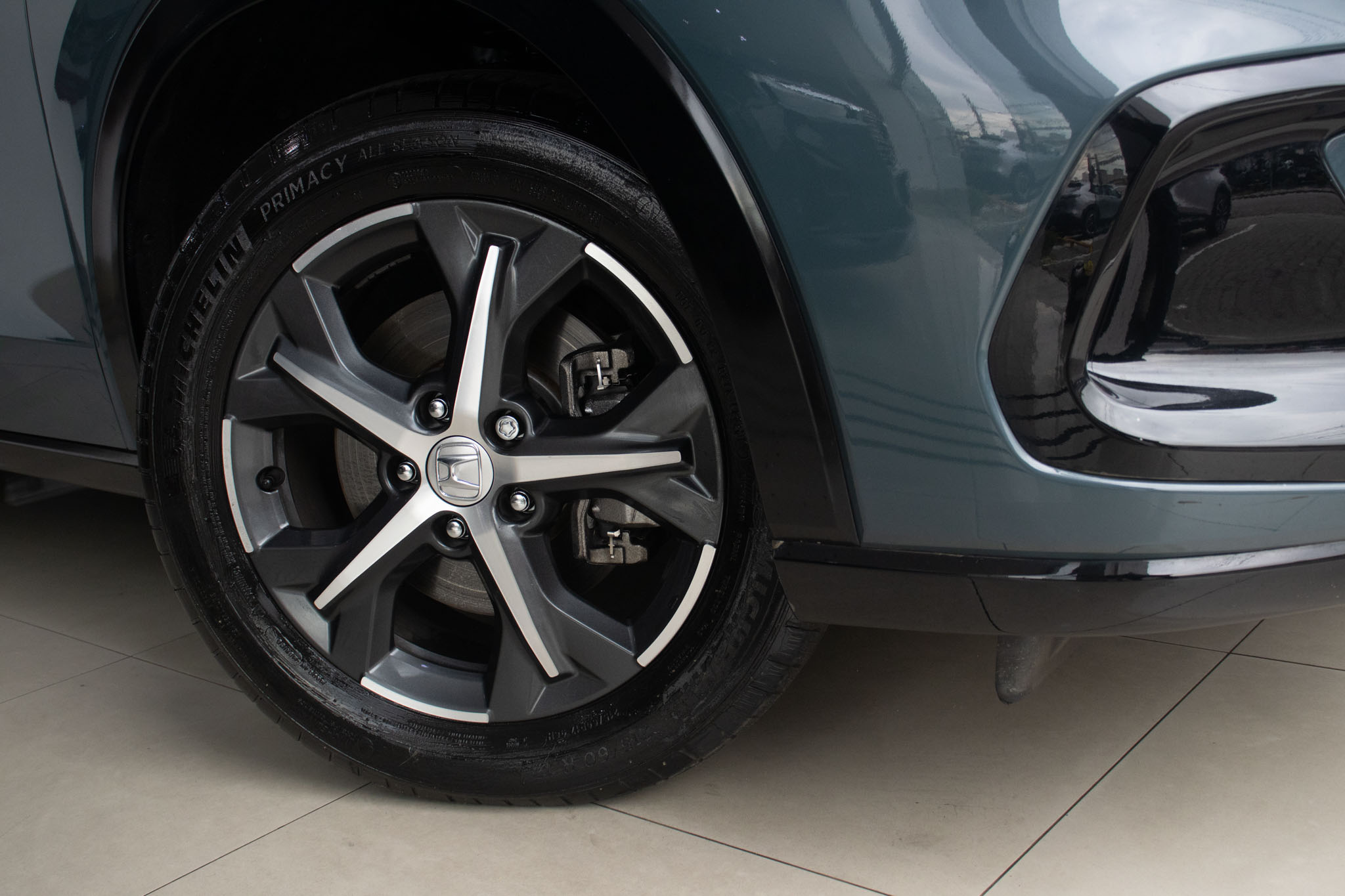 Honda-ZR-V-ZR-V Touring 2.0 16V 5p Aut.