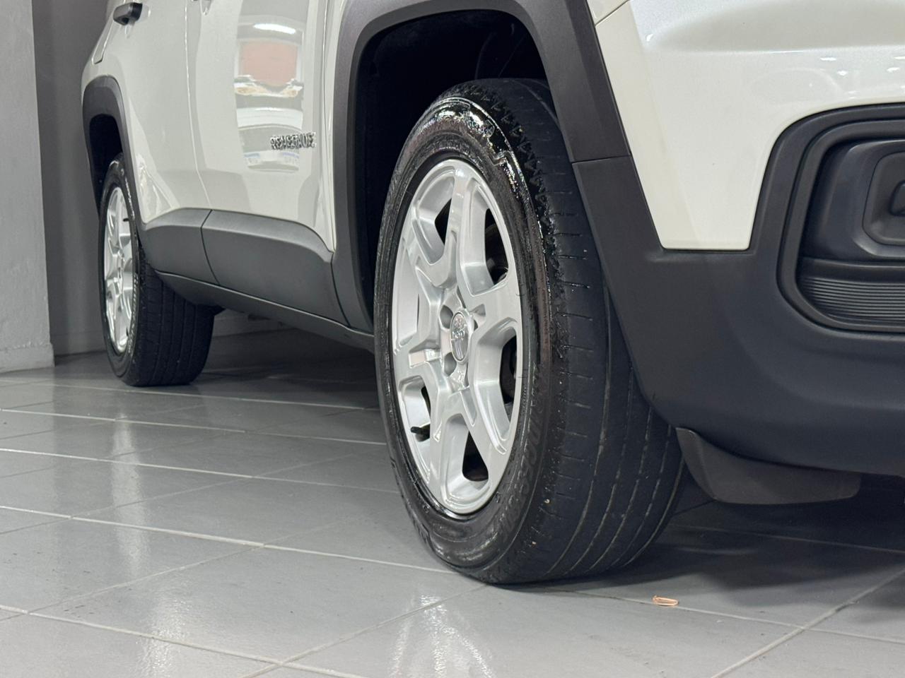 Jeep-RENEGADE-Renegade T270 1.3 TB 4x2 Flex Aut.