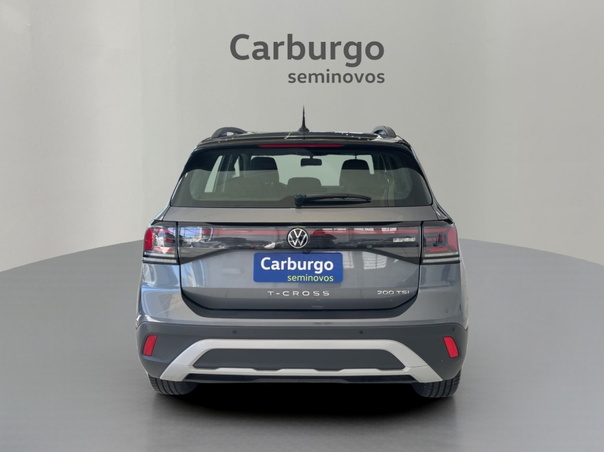 Volkswagen-T-CROSS-1.0 200 TSI TOTAL FLEX AUTOMÁTICO