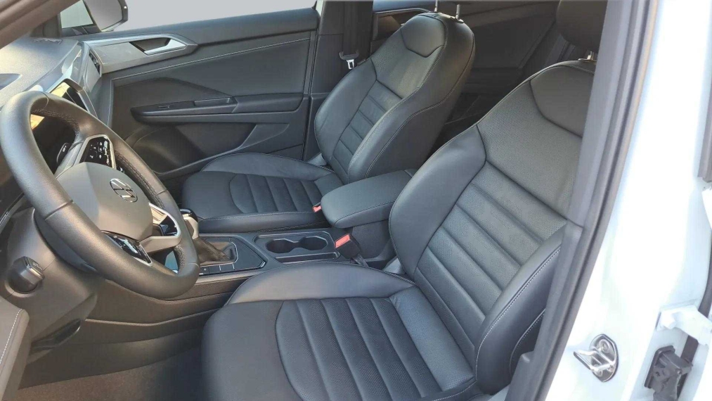 Volkswagen-TAOS-1.4 250 TSI TOTAL FLEX HIGHLINE AUTOMÁTICO