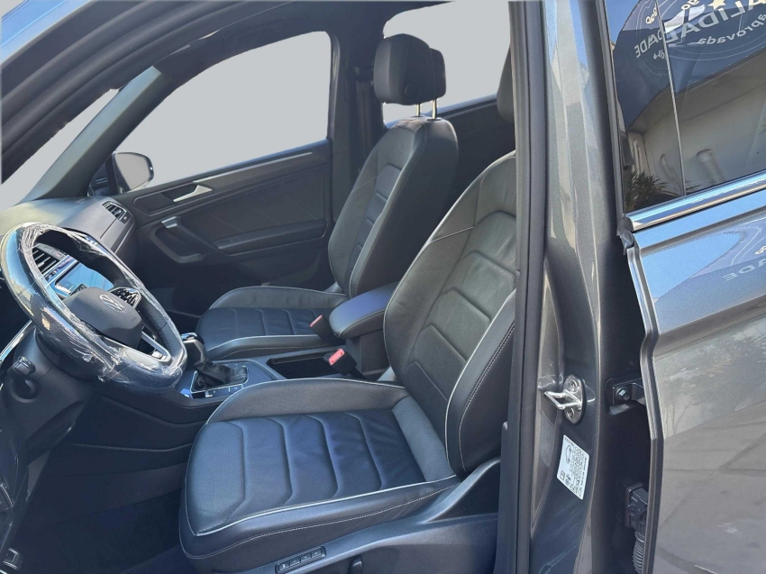 Volkswagen-TIGUAN-2.0 300 TSI GASOLINA ALLSPACE R-LINE AUTOMÁTICO