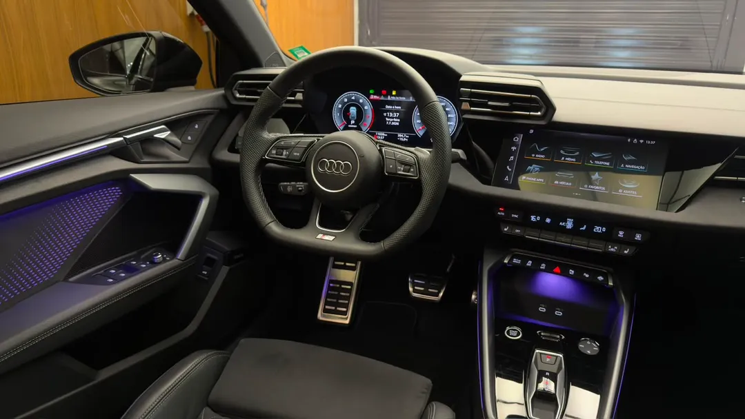 Audi-A3-A3 Sportb. Performance Black 2.0 S-tron.