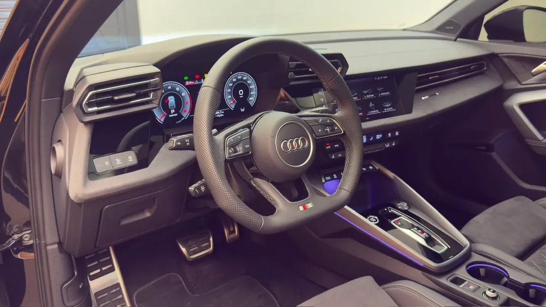 Audi-A3-A3 Sportb. Performance Black 2.0 S-tron.