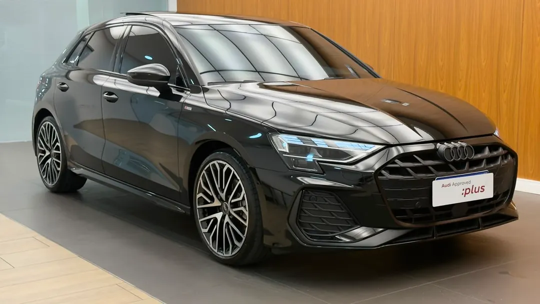 Audi-A3-A3 Sportb. Performance Black 2.0 S-tron.