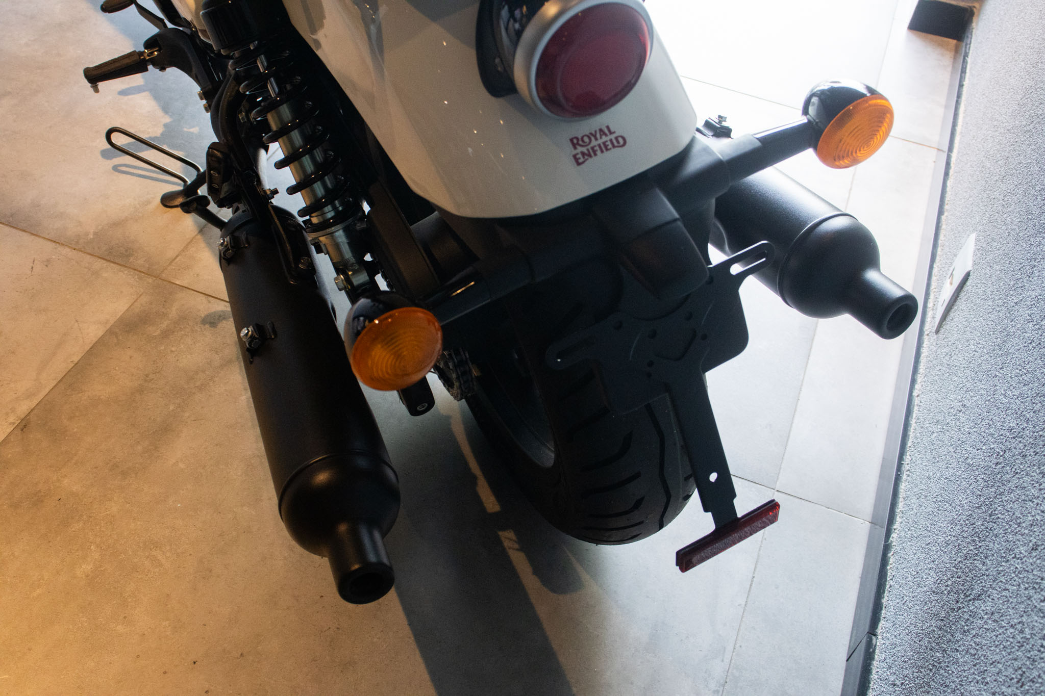 Royal Enfield-Shotgun-Shotgun 650cc ABS
