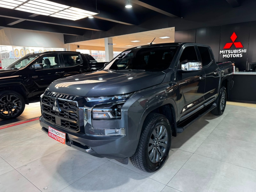 Mitsubishi-TRITON-2.4 BITURBO DIESEL CD HPE 4X4 AUTOMÁTICO