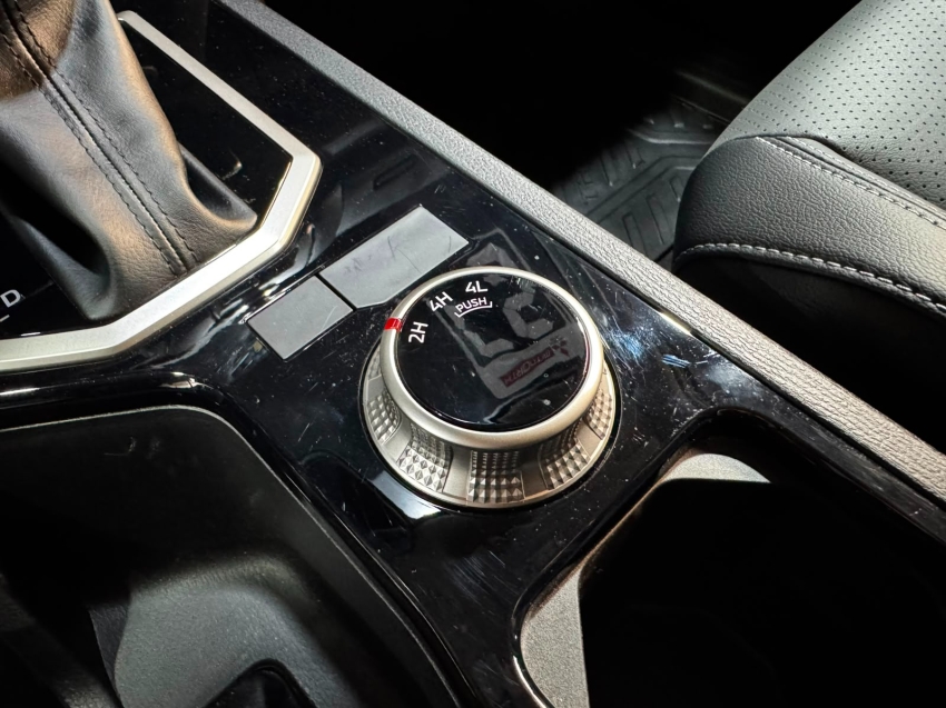 Mitsubishi-TRITON-2.4 BITURBO DIESEL CD HPE 4X4 AUTOMÁTICO