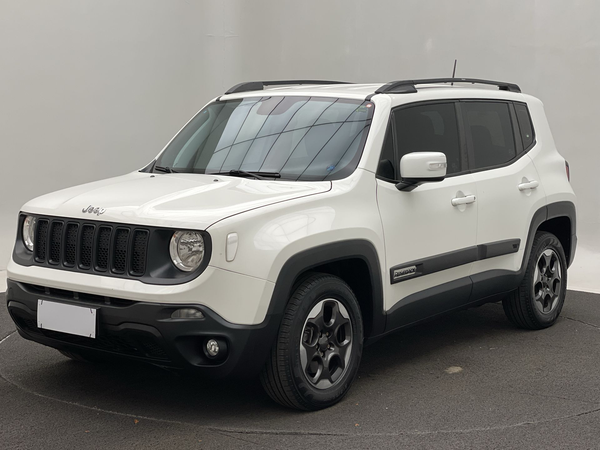 Renegade 1.8 4x2 Flex 16V Aut.